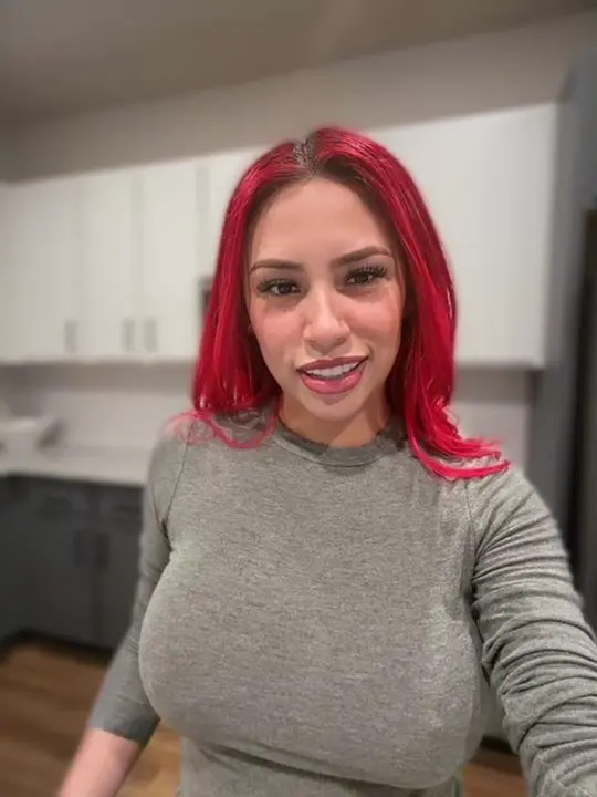 ShaareBaare Films Herself To Masturbate