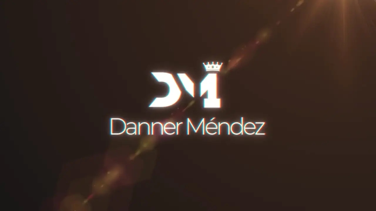 Iris Rodriguez Rides A Cock During Live