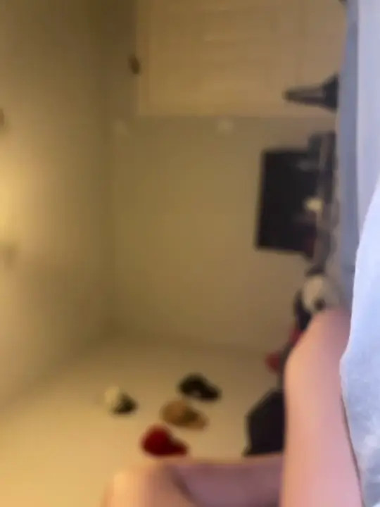 MilaniCrespo Pumps Her Creamy Pussy