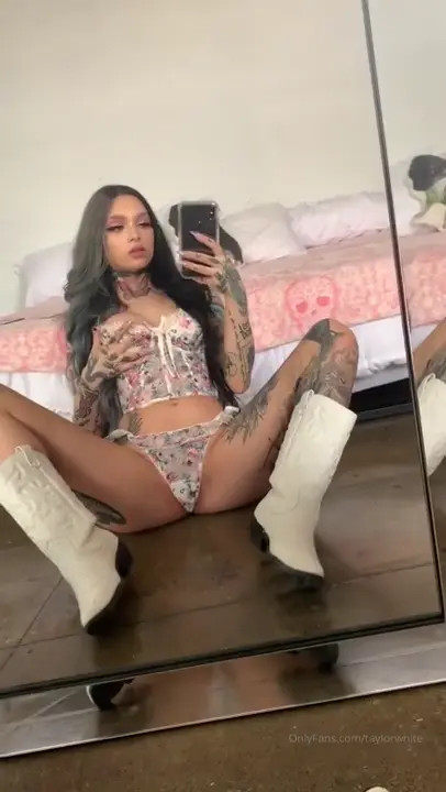 Taylor White Masturbates In Front Of The Mirror