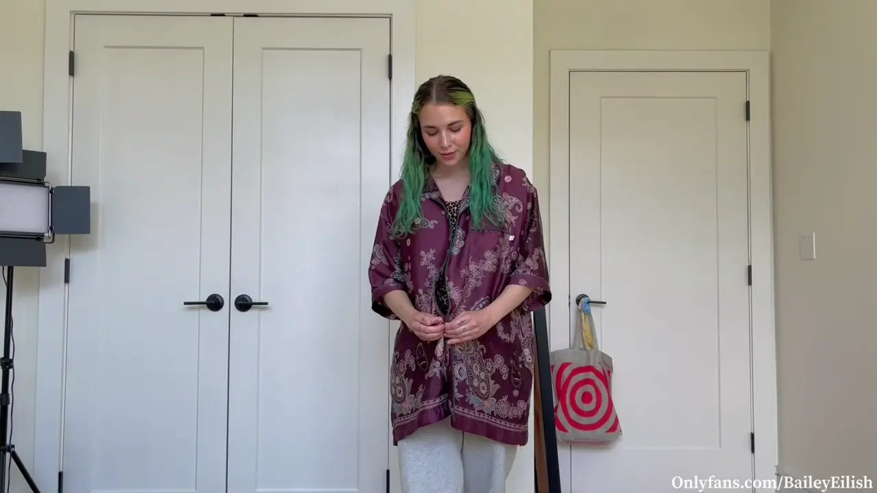 BaileyEilish Gets Boned After A Sloppy Blowjob