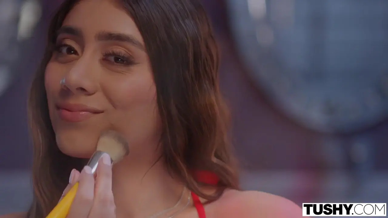 Violet Myers Gets Double Penetrated - ePornLeak