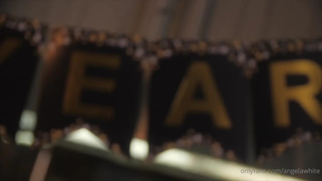 Angela White’s New Year’s JOI Masturbation - ePornLeak