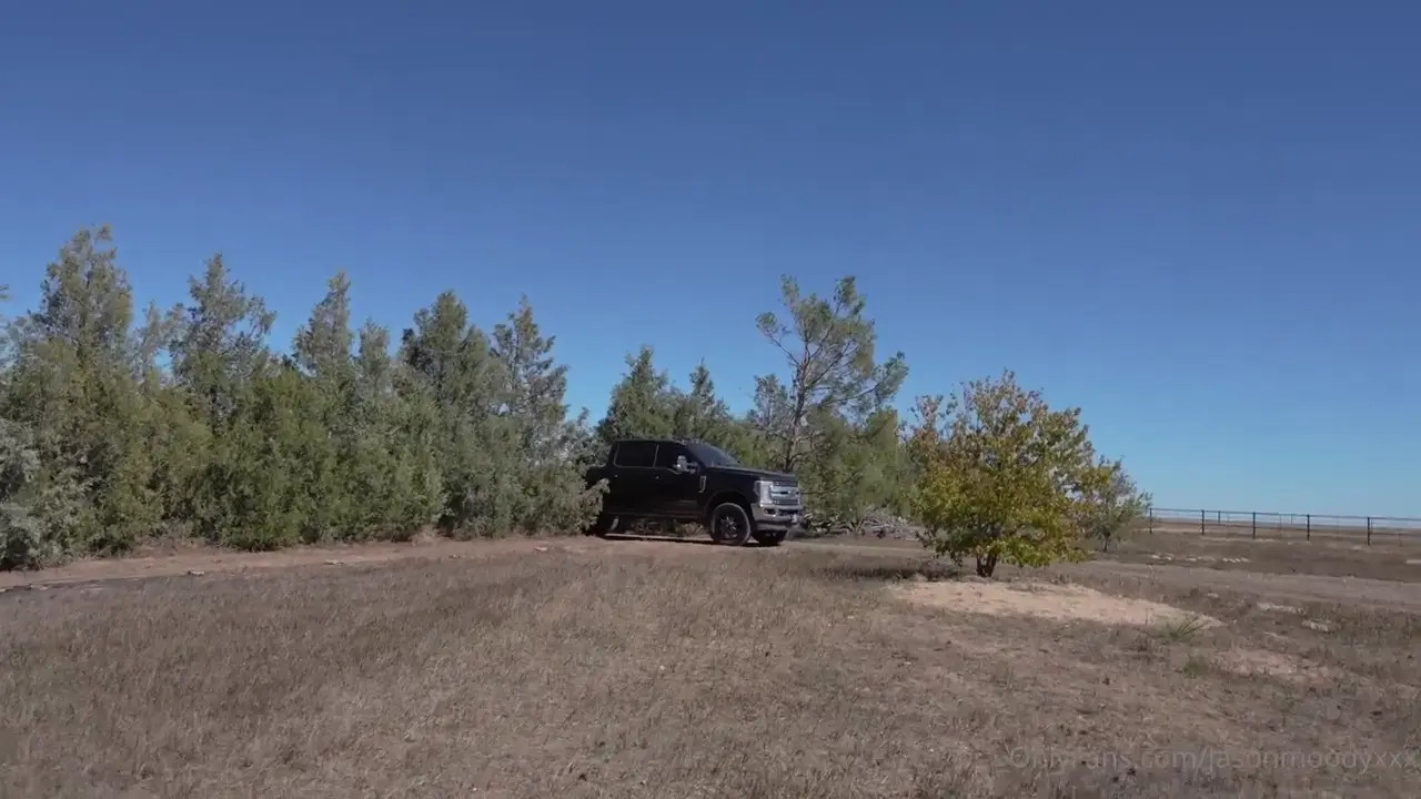 MsLunaRose Gets Stuck and Fucked On The Truck