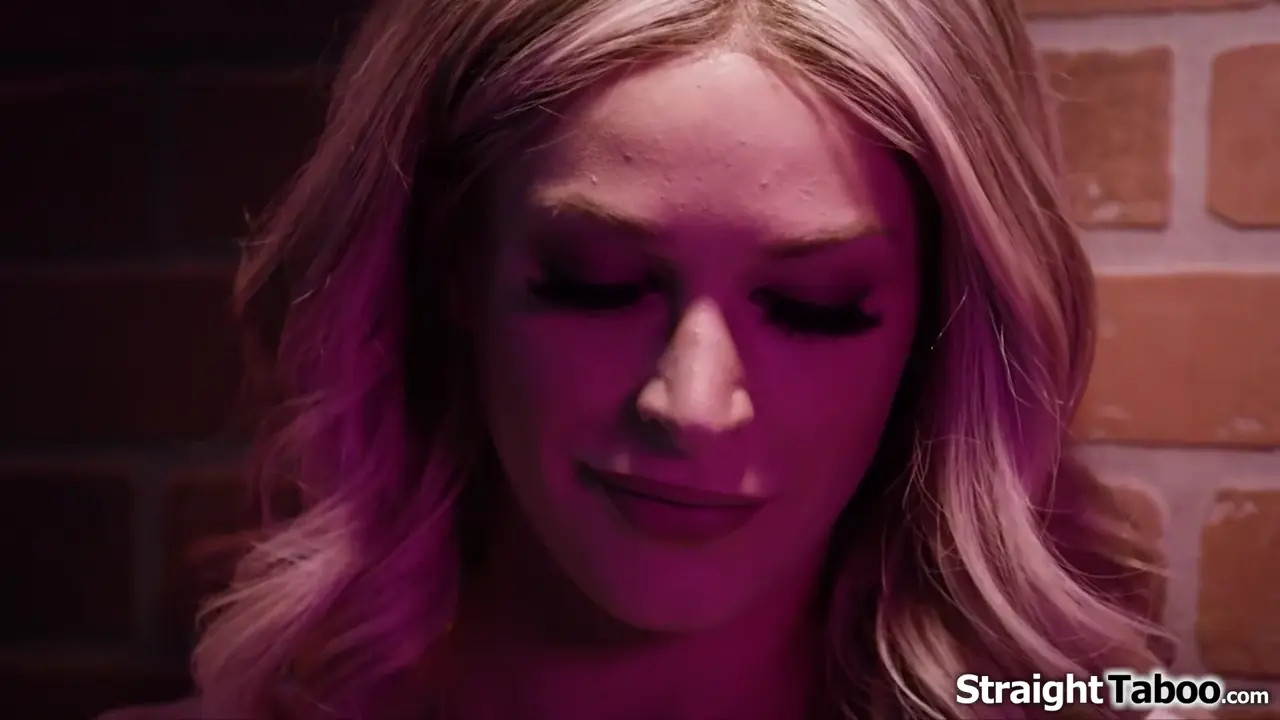 Emma Hix And NinaElleXXX Pleasure Each Other