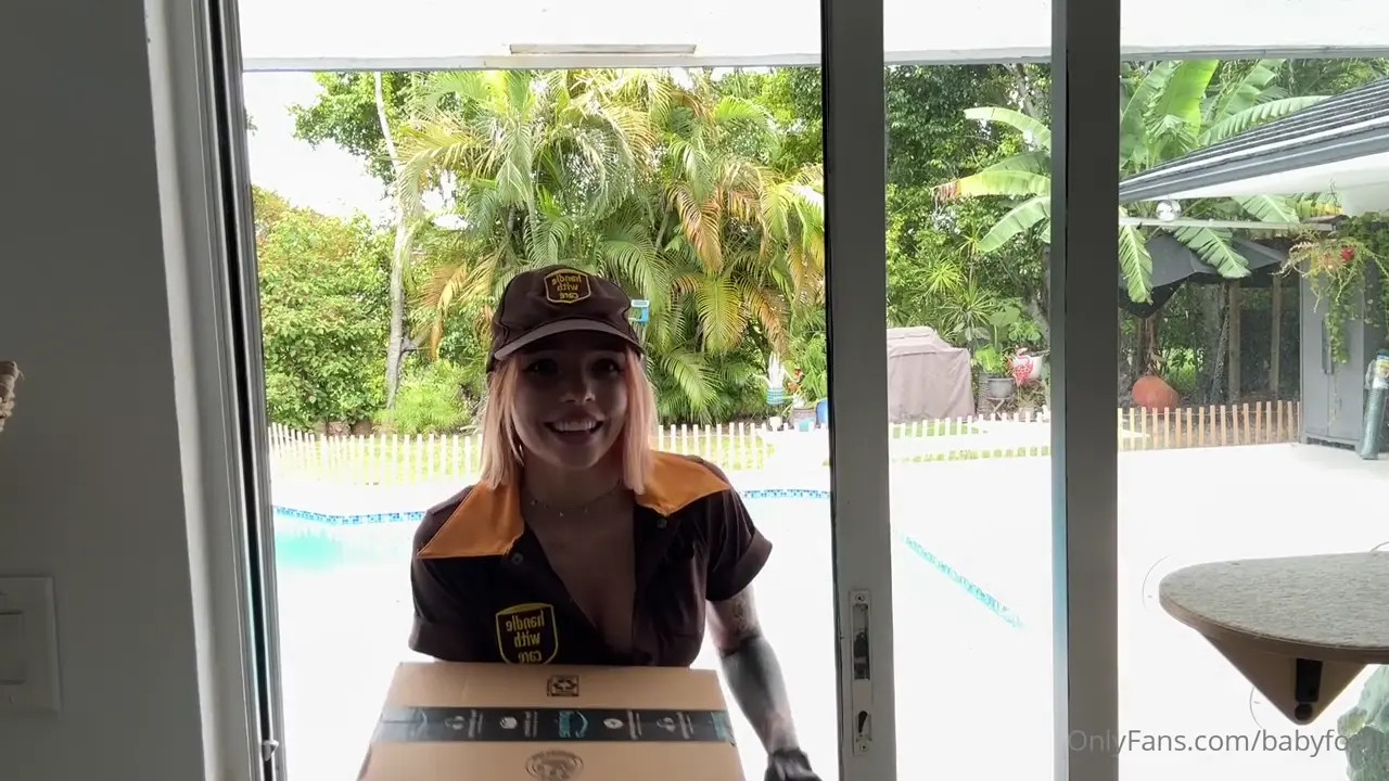 Delivery Girl BabyFooji's Solo Pleasure