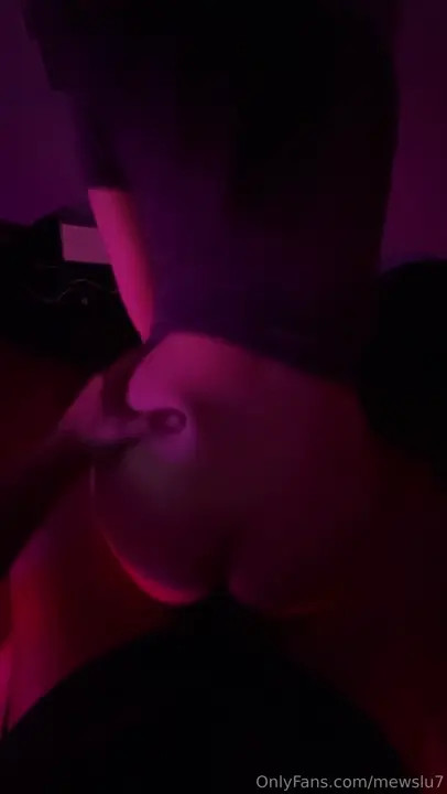 MewSlut Late Night Sex In Doggy