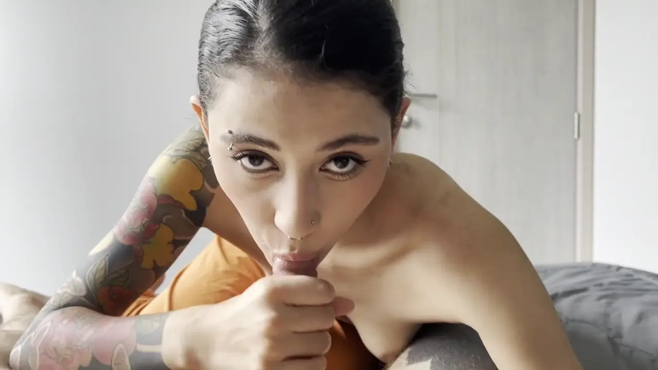 Sofy Nix Handjob And Blowjob