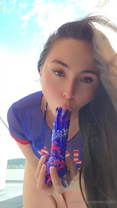 Emily Hill Masturbates Outdoors And Squirts