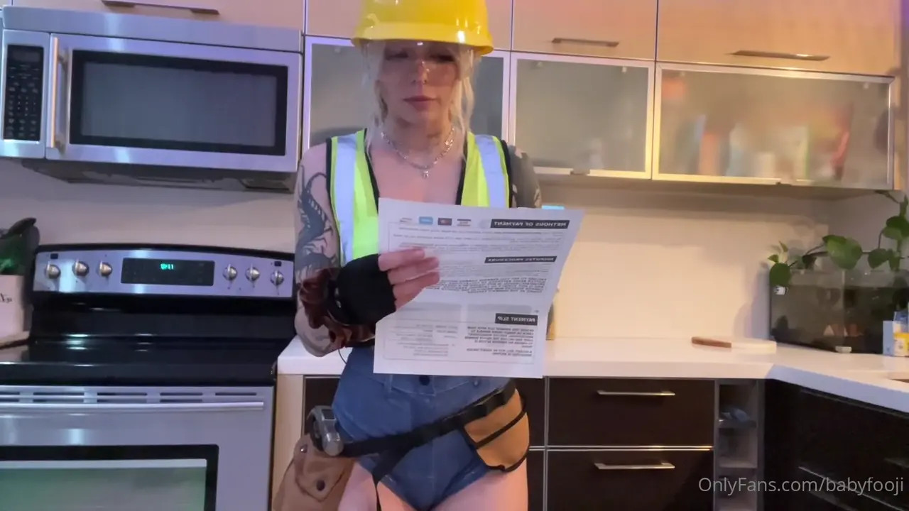 Plumber BabyFooji Fills Her Pussy In The Kitchen