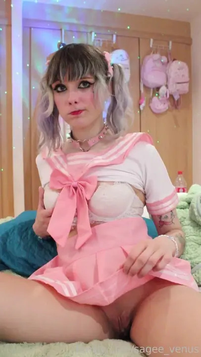 Sailor Girl Sagee_Venus Gets Attacked By A Tentacle Dildo