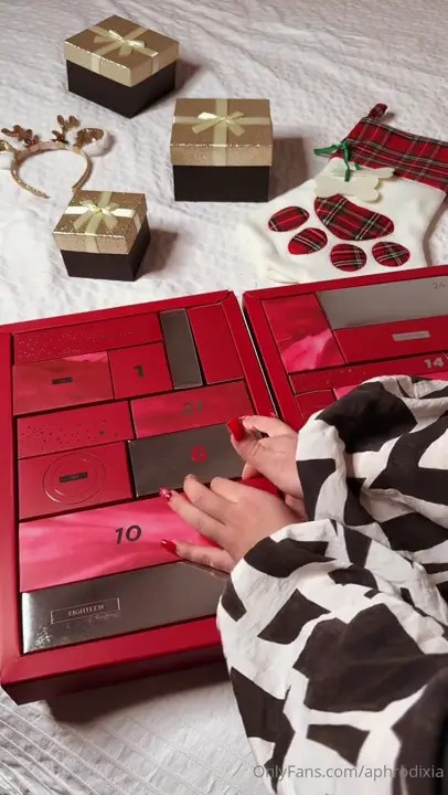 Aphrodixia Solo Pussy Masturbation - ePornLeak