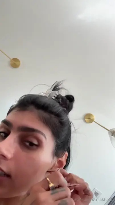 Mia Khalifa's Sexy Morning Routine