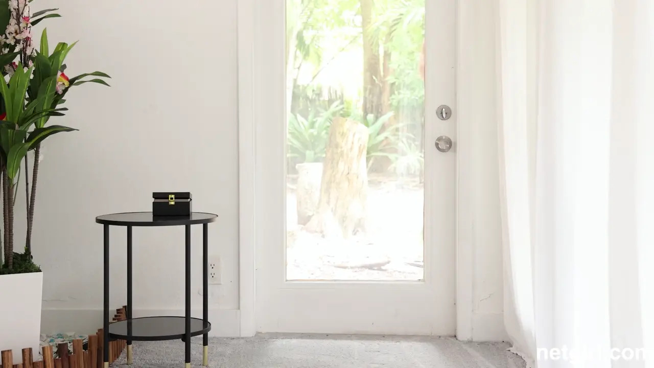 Bratty Maddie Has Sex And Takes A Facial