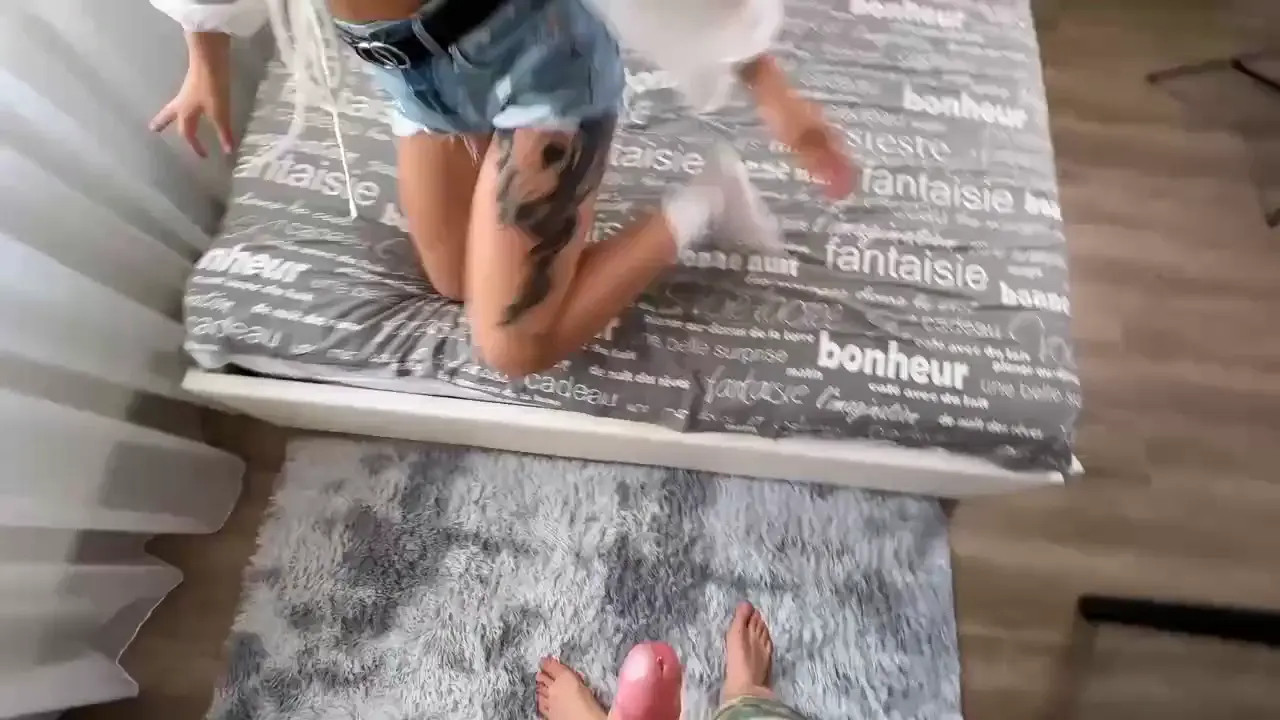 Honey Sasha Gets A Huge Facial After Sex