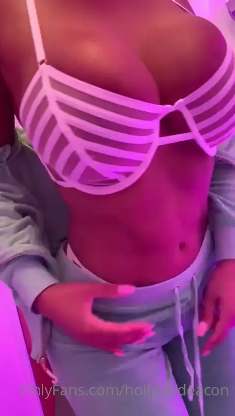 Hollyjaydeacon OnlyFans Leaked Nude Video #270825