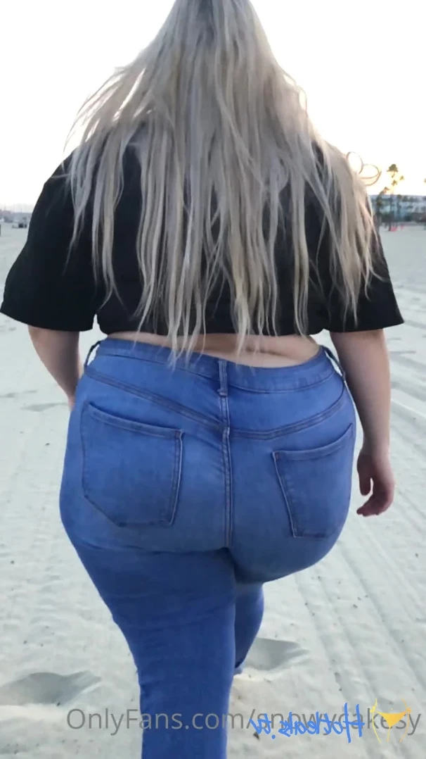 Sweet Boy [ sweetboyhtx ] - Are you a mini skirt fan?