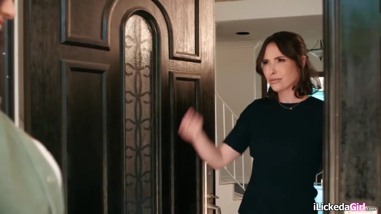 Casey Calvert Gets Pussy Licked By Sarah Arabic