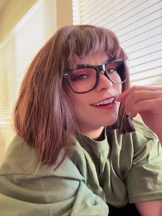 TheSabrinaBanks Squeezes Her Tits And Dirty Talks