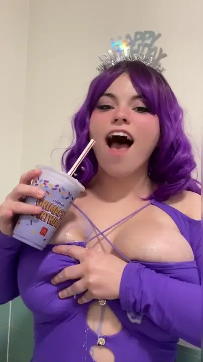 TheSabrinaBanks Gets Her boobs Nice And Wet