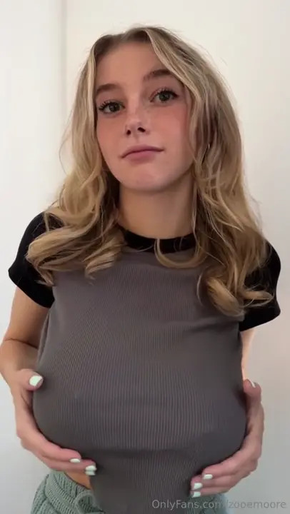 Zooemoore Teases Her Floppy Tits