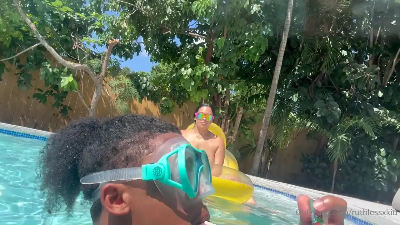 Barbiedoll Steff Poolside Fun With Lil D's BBC