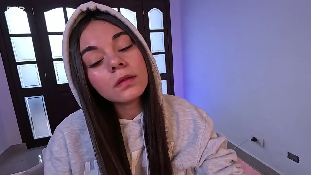 Pussy-Rubbed Watch Gets Licked By Us - ePornLeak