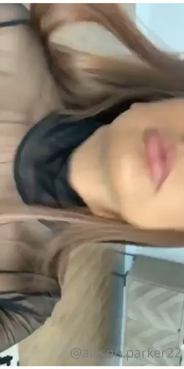 Allison Parker Sits On A Face To Get Her Pussy Eaten