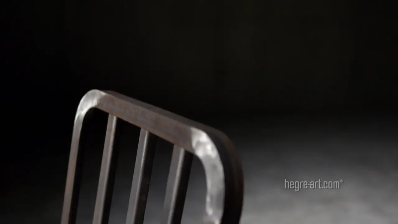 Emily Bloom's Pussy Is Put On A Magic Wand