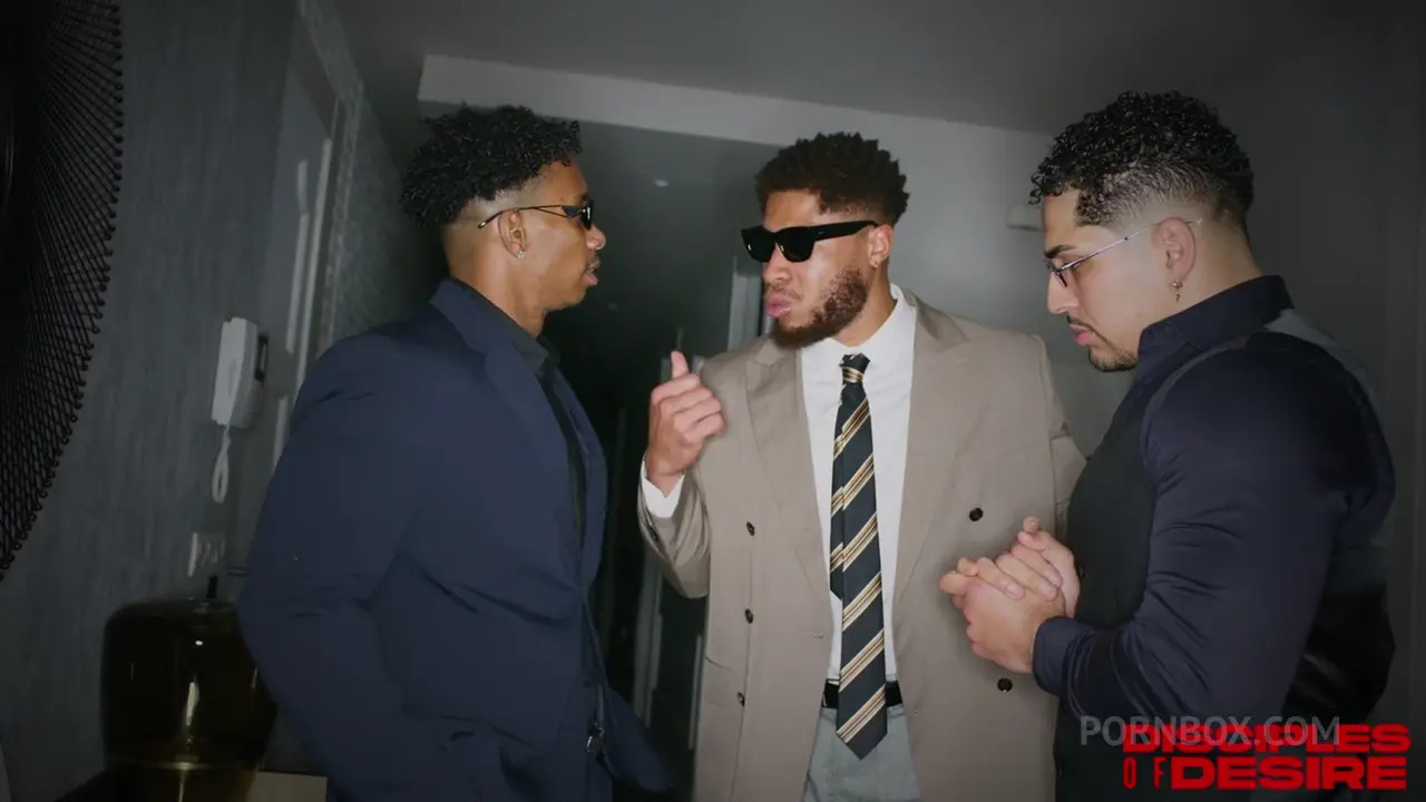 Lily Phillips Gets Double Penetrated & Pissed On - ePornLeak