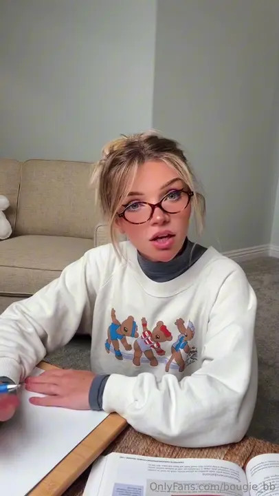 Bougie_Bb Roleplays As A Horny Tutor