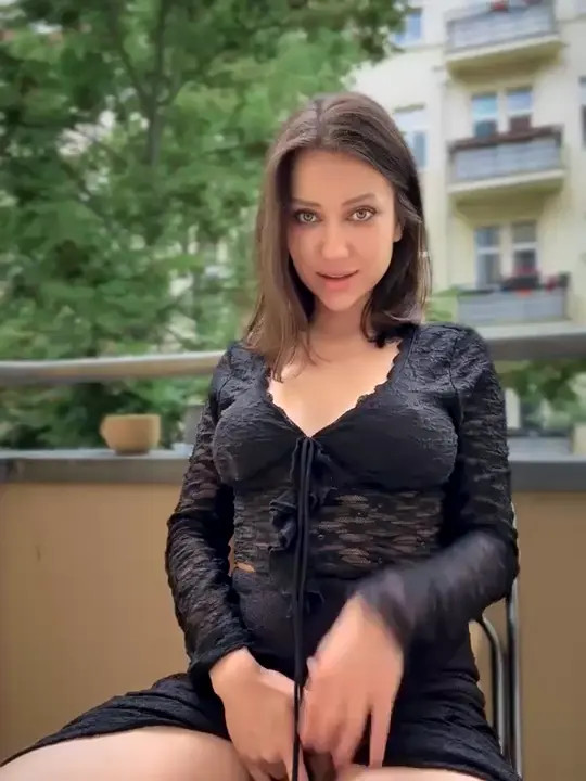 Karina De Rosa Smokes & Masturbates