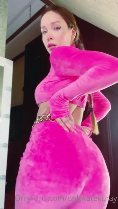 Kate Kuray Teases While Dancing Naked