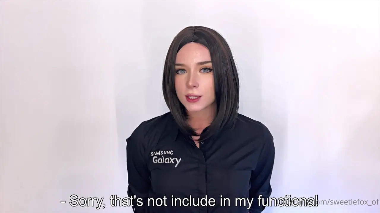 Sweetie Fox Sucks & Fucks As Samantha Samsung