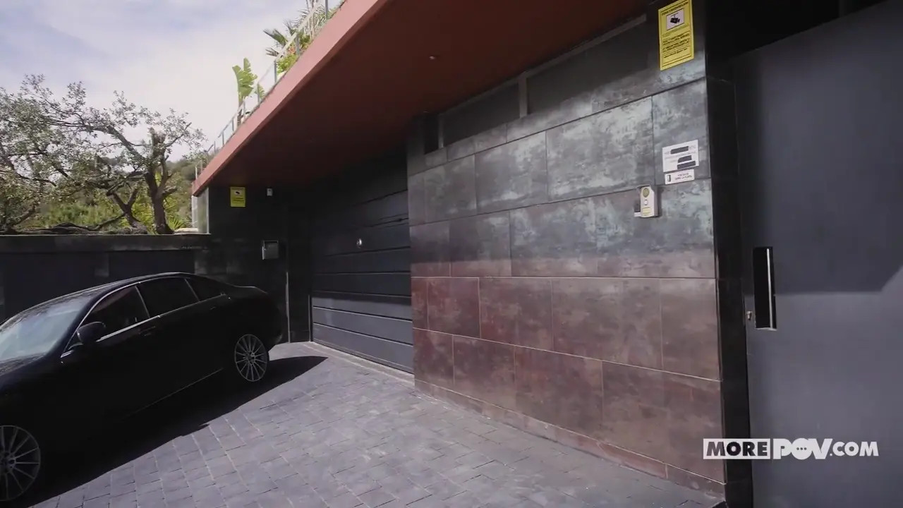 Mary Popiense Gets Dicked Down In Her Pussy