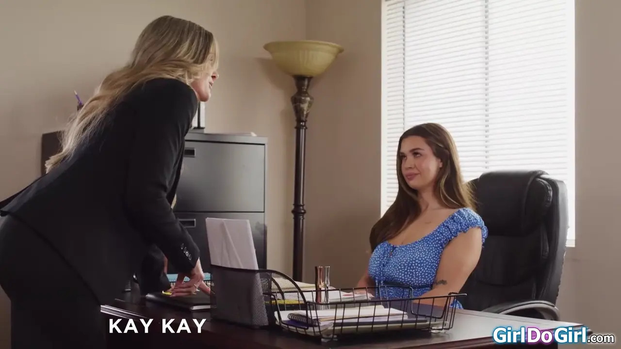 CoryChaseXXX, BubbleBrat And Karmelkaykay In A Lesbian Threesome