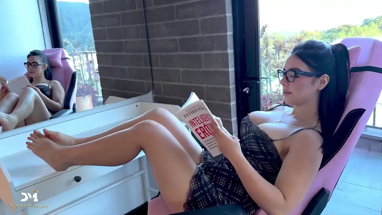 Iris Rodriguez Gets Banged By Danner Mendez - ePornLeak