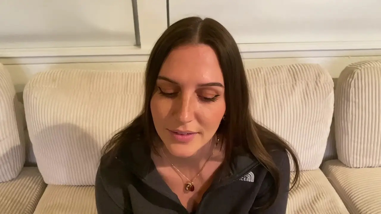 Tatum Christine Loses Bet And Gives A Blowjob