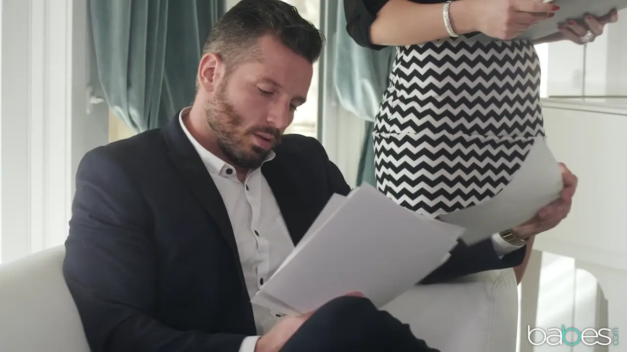 Akarra Summers Takes A Cock In Doggy Style - ePornLeak