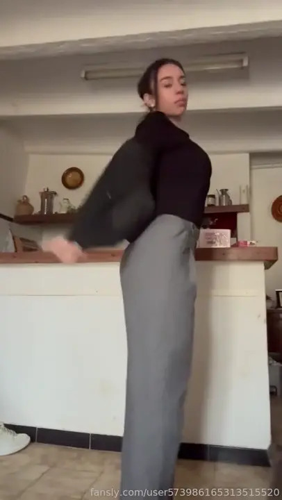 Ana Gonzalez Strips And Spreads Her Pussy