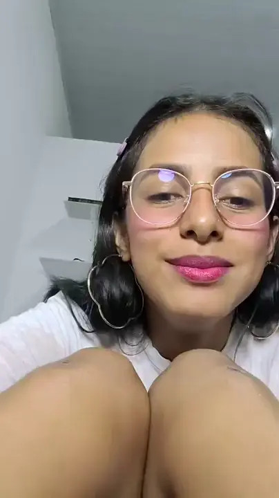 Latina Cute_Plop Teases You By Showing Off Her G-String