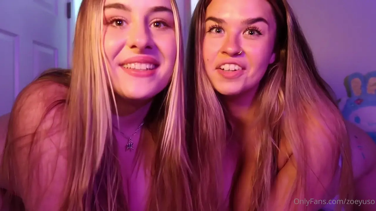 Zoey Uso & BubbleBratz's Anal Masturbation