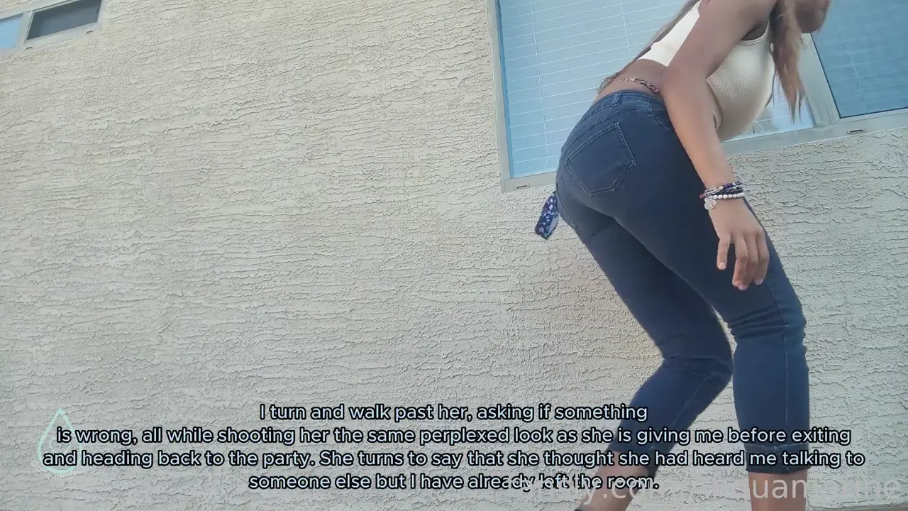 AhquaMarine Sneaks In And Masturbates