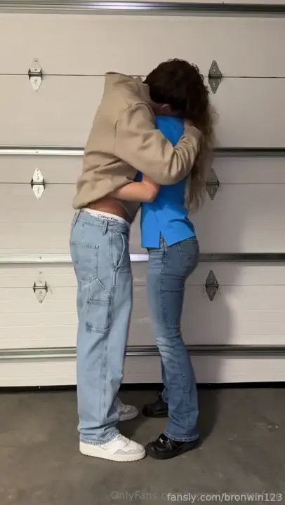 Cashier Bronwin Aurora's Breaktime Sex Tape - ePornLeak