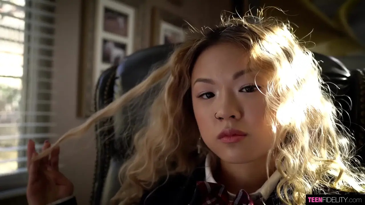 Schoolgirl Lulu Chu Gets Nailed By Her Teacher