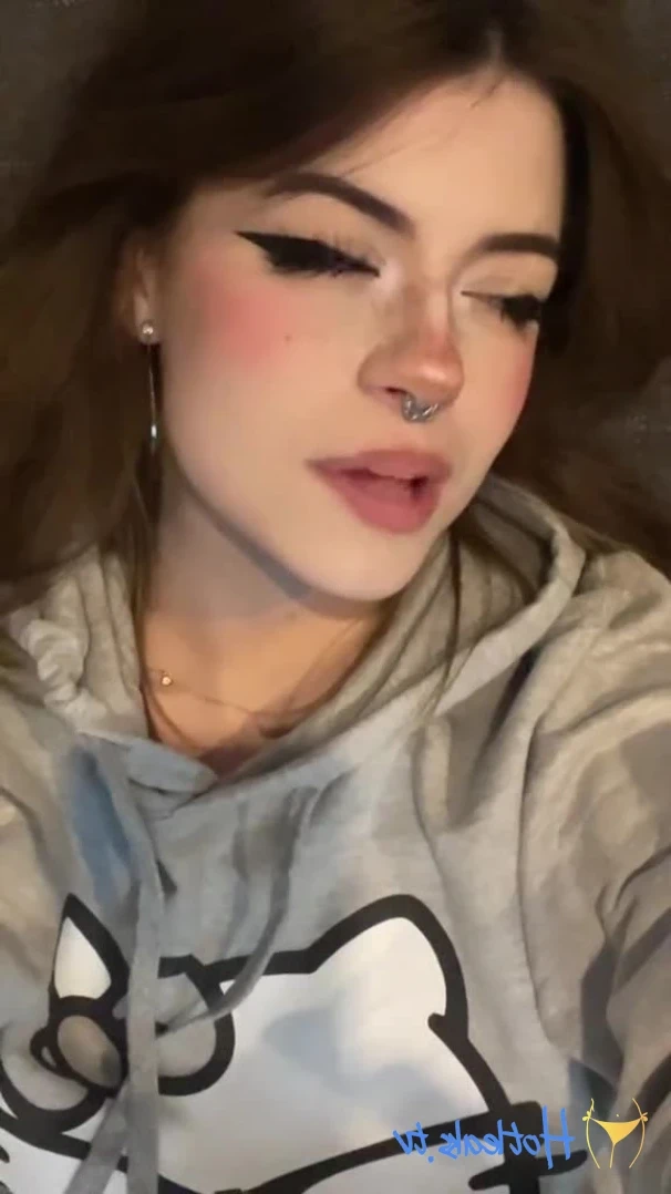 hannah <3 [ hannahowo ] - Night night - ePornLeak