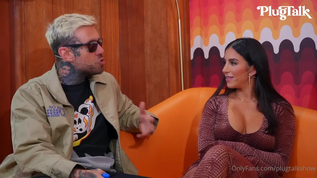 Savannah Bond & Lena The Plug's PlugTalk Threesome