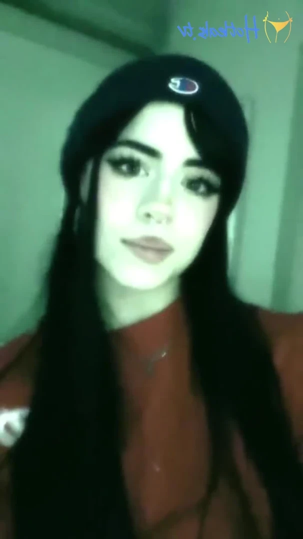 hannah <3 [ hannahowo ] - Which picture is better