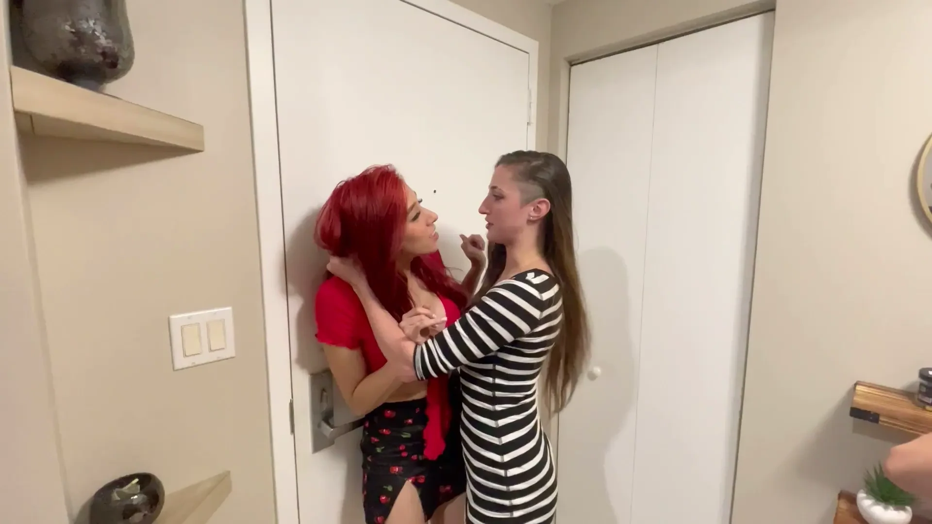 jameliz [ jamelizzzz ] - I so want you to take me with your strong hands and I will fulfill