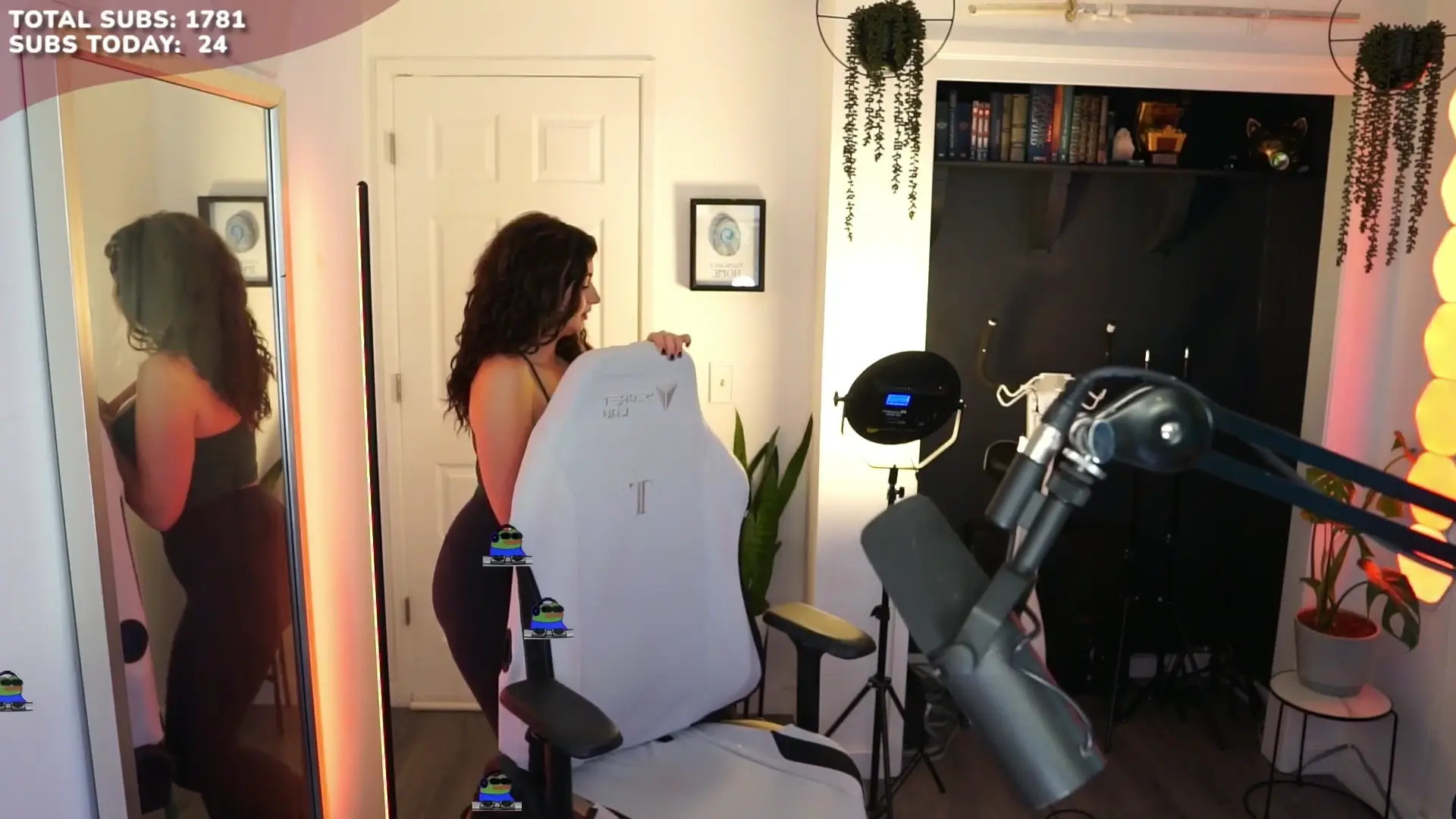 Palmbeee OnlyFans Leaked Nude Video #304002